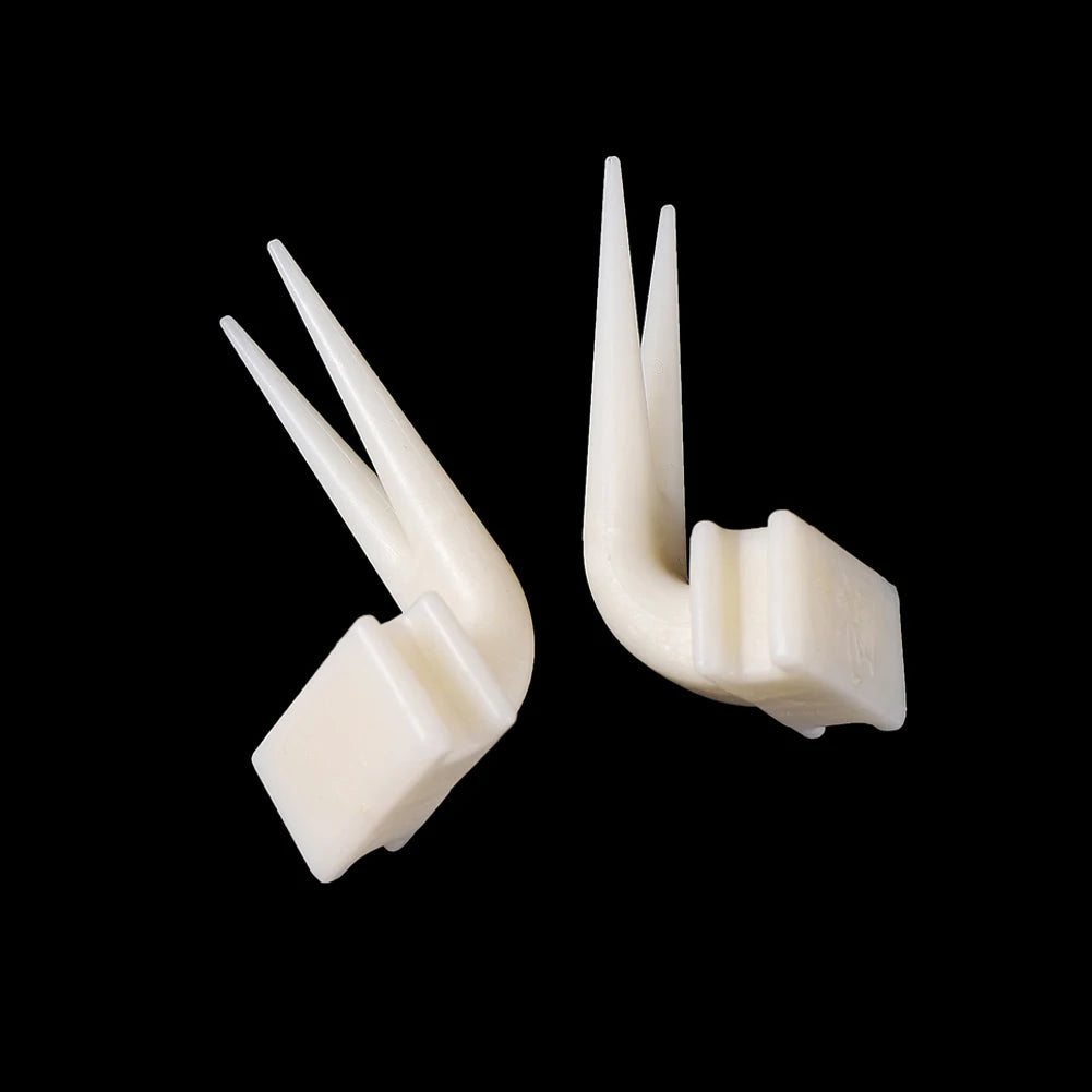 5 Pcs Bird Cage Fruit Fork Parrot Bird Feeder Pet Bird Plastic Food Holder Fruit Snack Fork Feeding Convenient Hamster Feeder