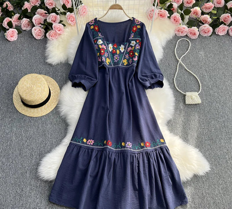 Spring/Summer Women's Travel Vacation Vintage Long Dress Bohemian Ethnic Style Embroidered Waist Tie up Cotton and Linen Dress ﻿