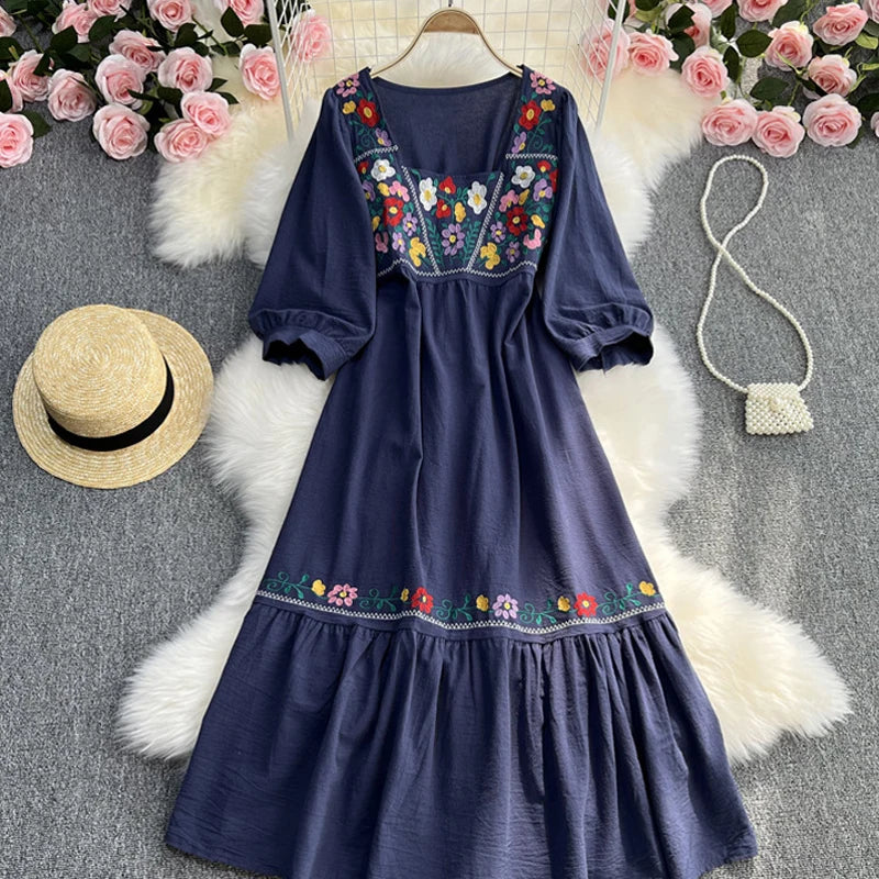 Spring/Summer Women's Travel Vacation Vintage Long Dress Bohemian Ethnic Style Embroidered Waist Tie up Cotton and Linen Dress ﻿